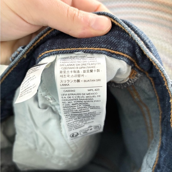 Levi’s ribcage bell jeans size 29 - Picture 7 of 8